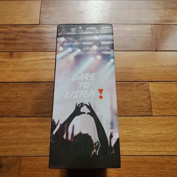 NEW JBL Club 700BT Wireless On-ear Headphones - Picture 9 of 11